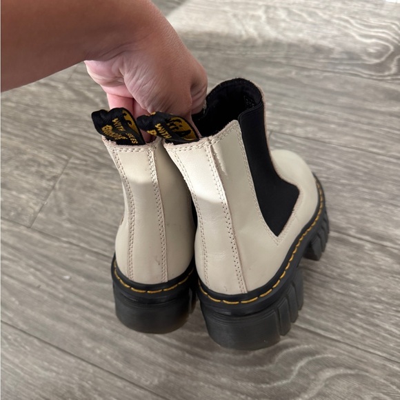 DR Marten Boots - Picture 7 of 10